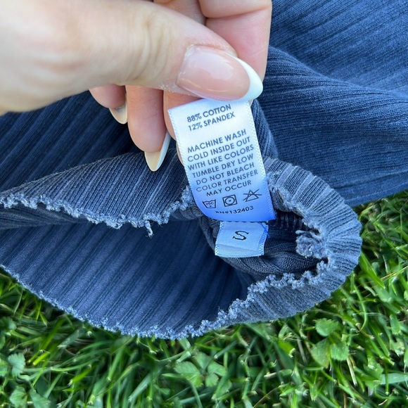 Cotton citizen Ibiza turtleneck/ mock neck top - Picture 10 of 12